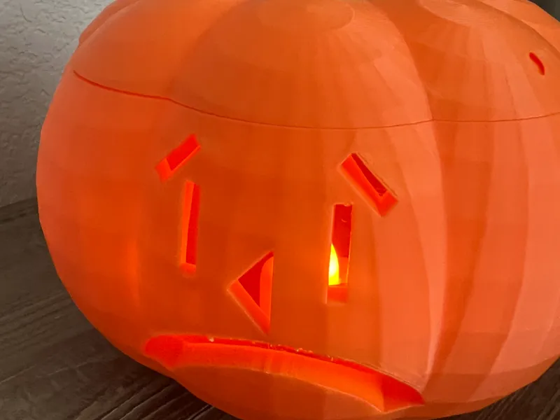 Distressed Jack-o-lantern with removeable top