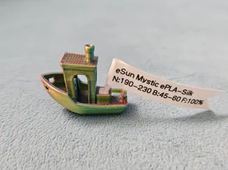 Mini Benchy with Flagpole