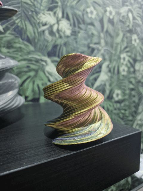 Vase - Wirbelblüte