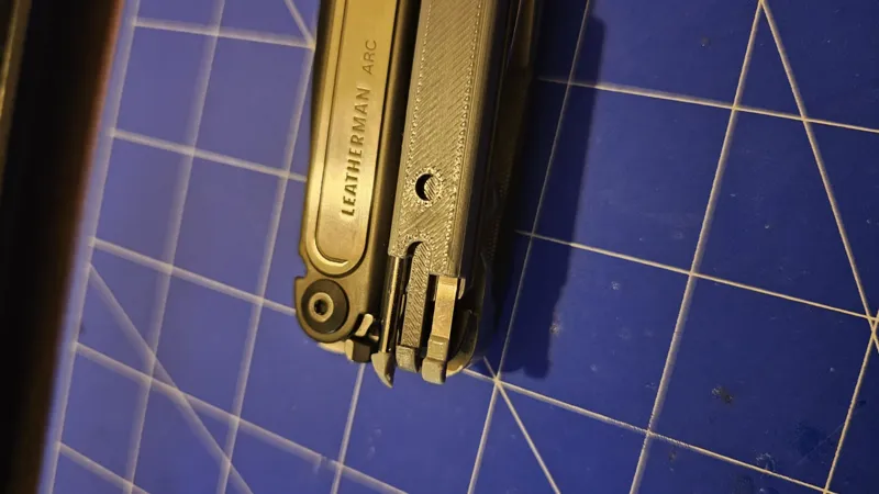 Leatherman Arc accessory holder (toothpick tweezer and pen)