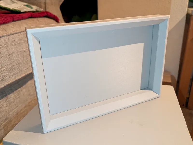 Freestanding 9x6 (23x15cm) Photo Frame