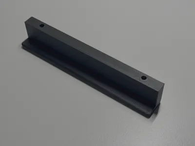 Beveled handle for kitchen cabinets or cupboards