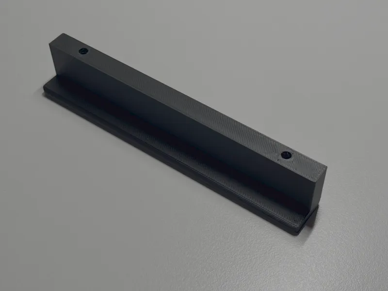 Beveled handle for kitchen cabinets or cupboards