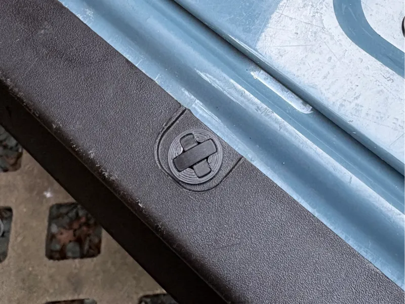 Tailgate Snap Fastener for Ford Trucks