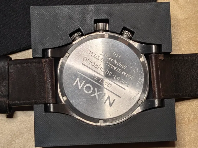 Nixon 51-30 watch holder