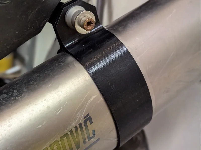 Akrapovič exhaust bracket for BMW F series