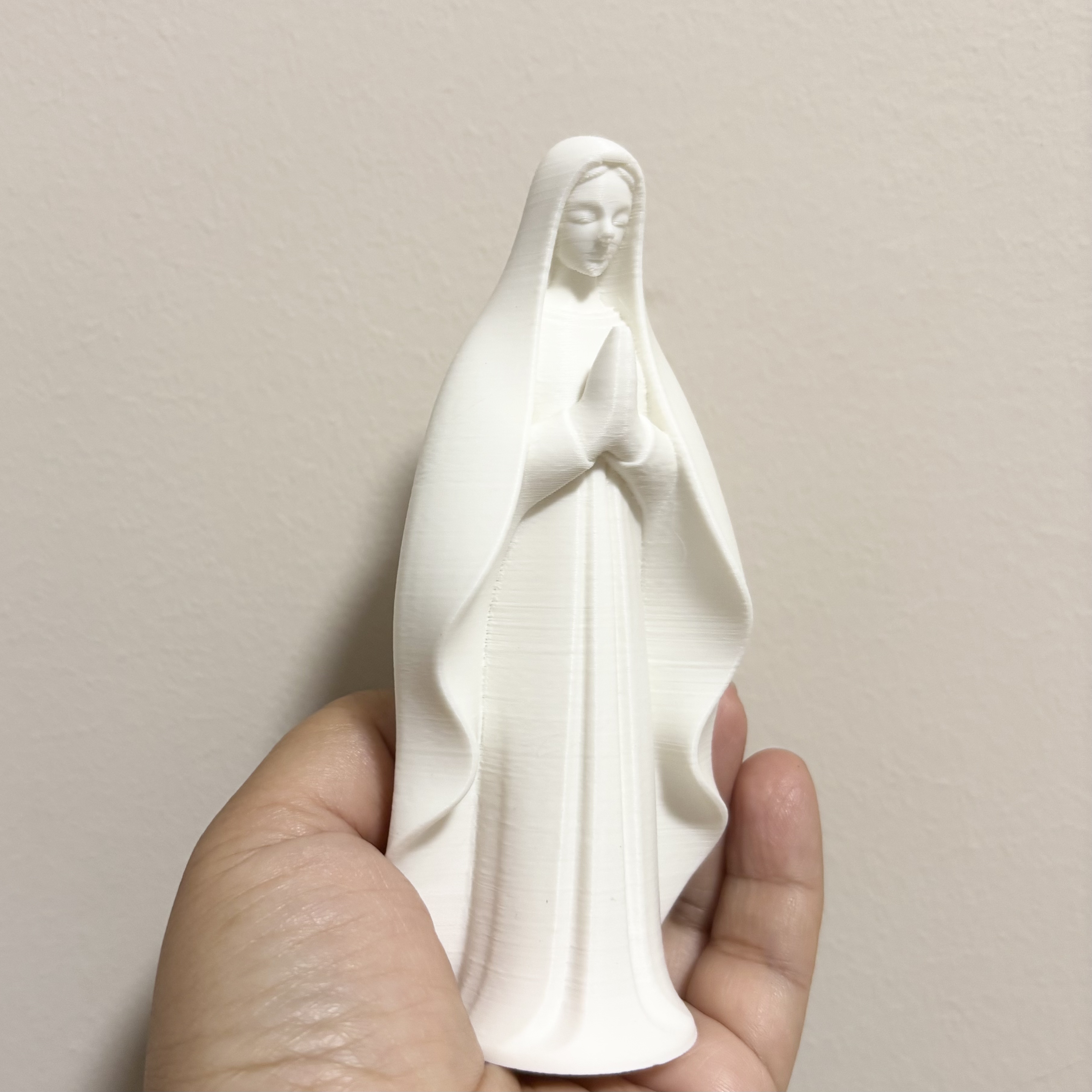 Miniatura 2 do modelo 3D 极简主义的圣母玛利亚(Q_Craft)
