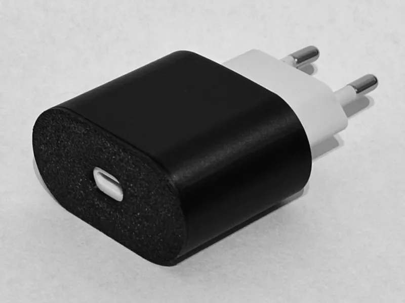 Apple 20 watt power adapter cover