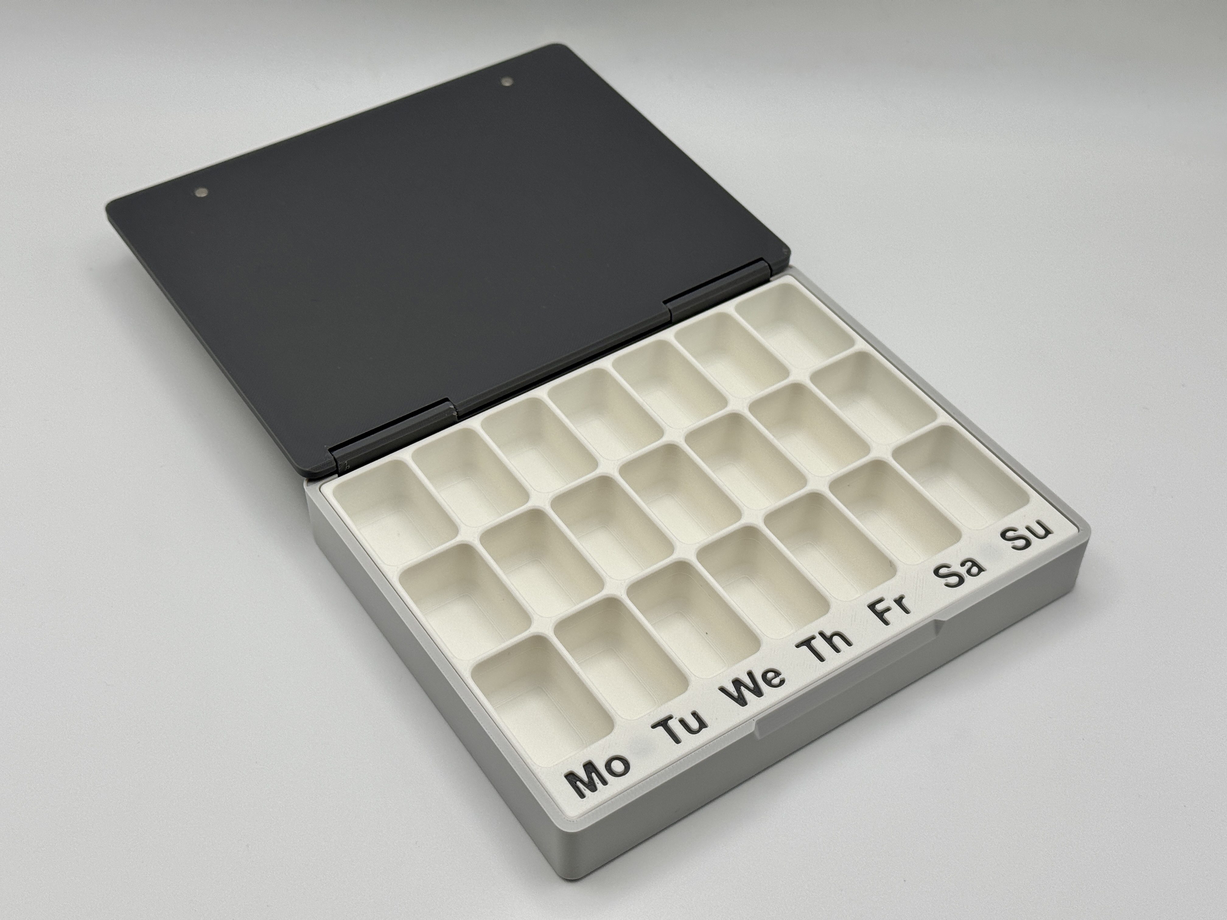 Miniatura 3 do modelo 3D Weekly Pill Box