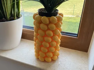 Vase aus Zitronen