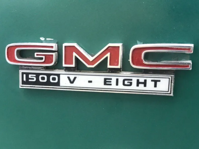 1500 V Eight Symbol