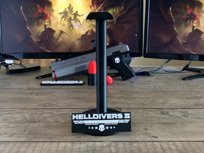 Modular helmet stand with plaque