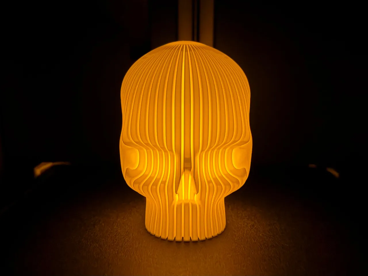 Skull (tealight compatible) view 3