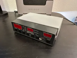 Kustom Signals Golden Eagle Pedestal