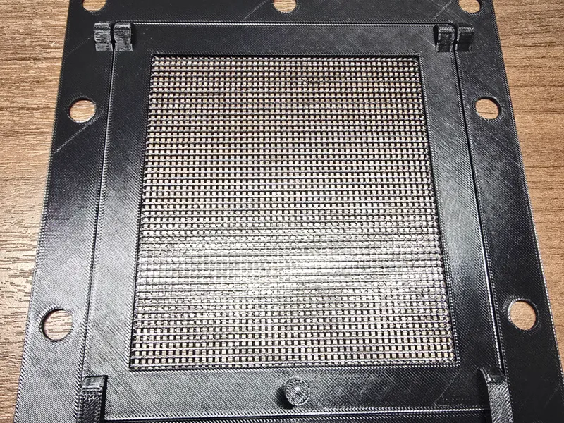 Terrarium Box Door - Screened 