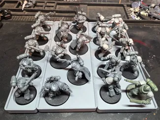 Gridfinity miniature model trays