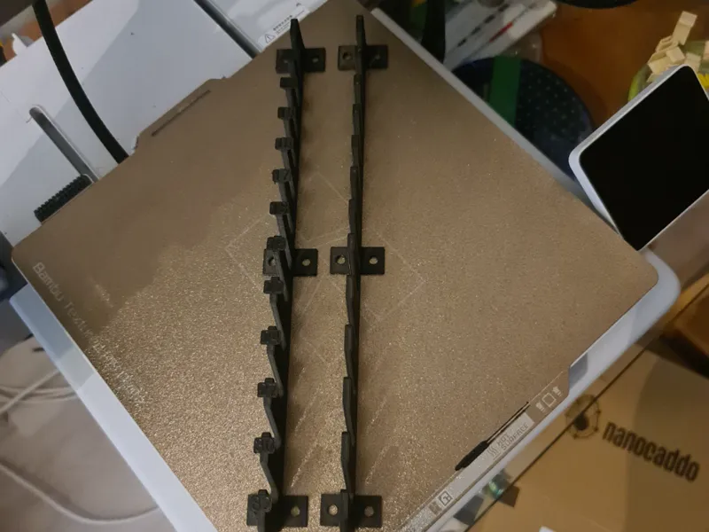 HANGER FOR FLAT KEYS