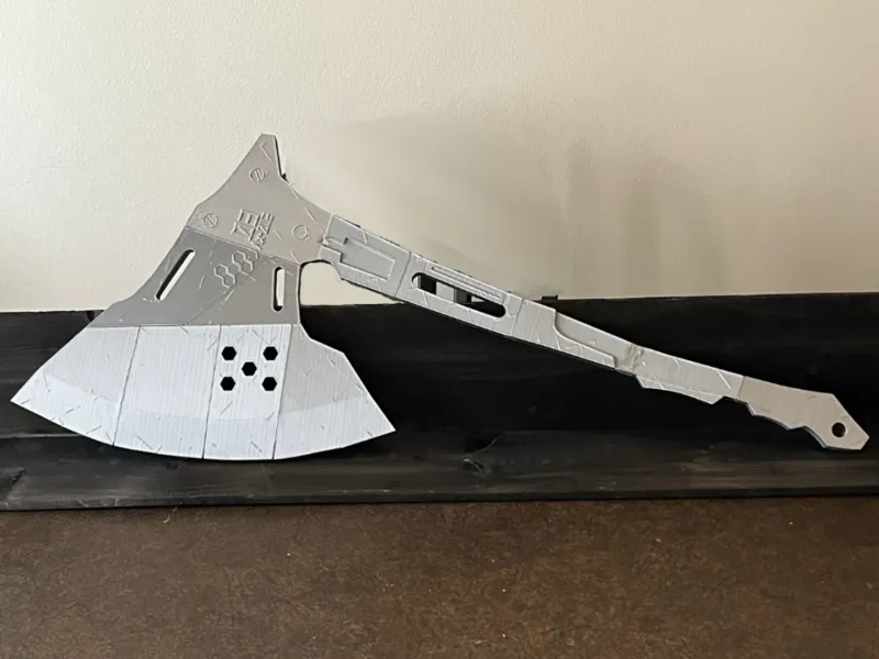 Kikoru's Axe Kaiju No. 8