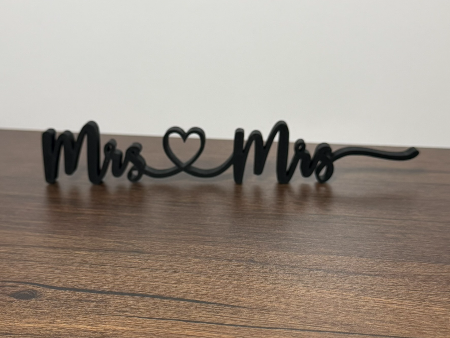 Mrs Heart Mrs Desk Sign | Wedding Decor