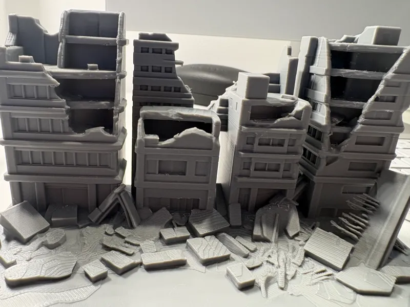 Diorama Dragon Ball Ciudad Futuro