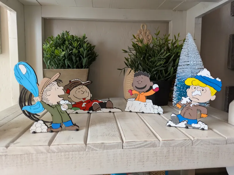 Peanut Snowball Fight Miniature