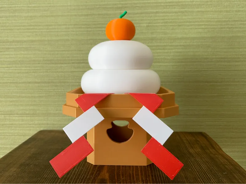 Spinning Kagami Mochi (Assembled Toy / Decoration)