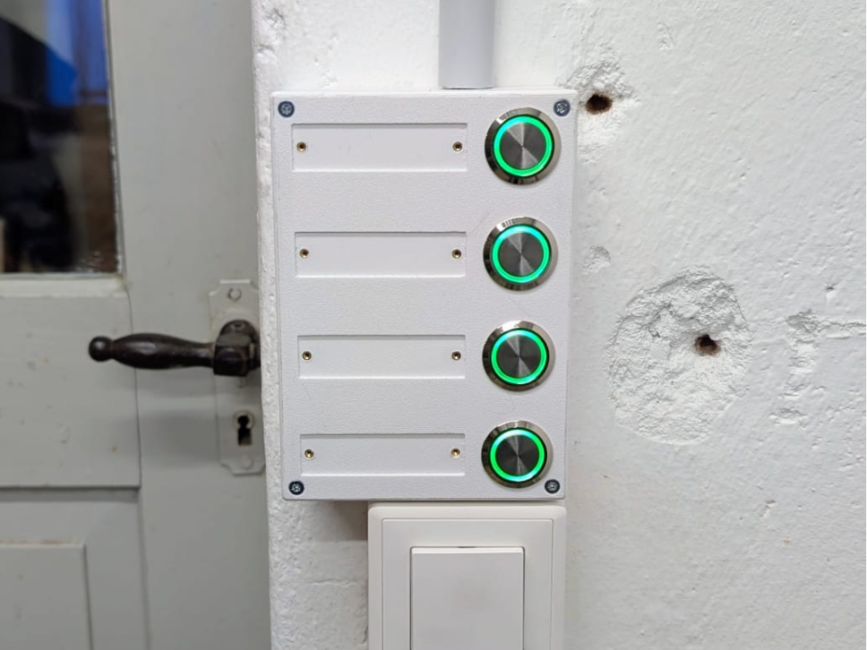 Shelly 4i mit 4 Schalter Wallbox