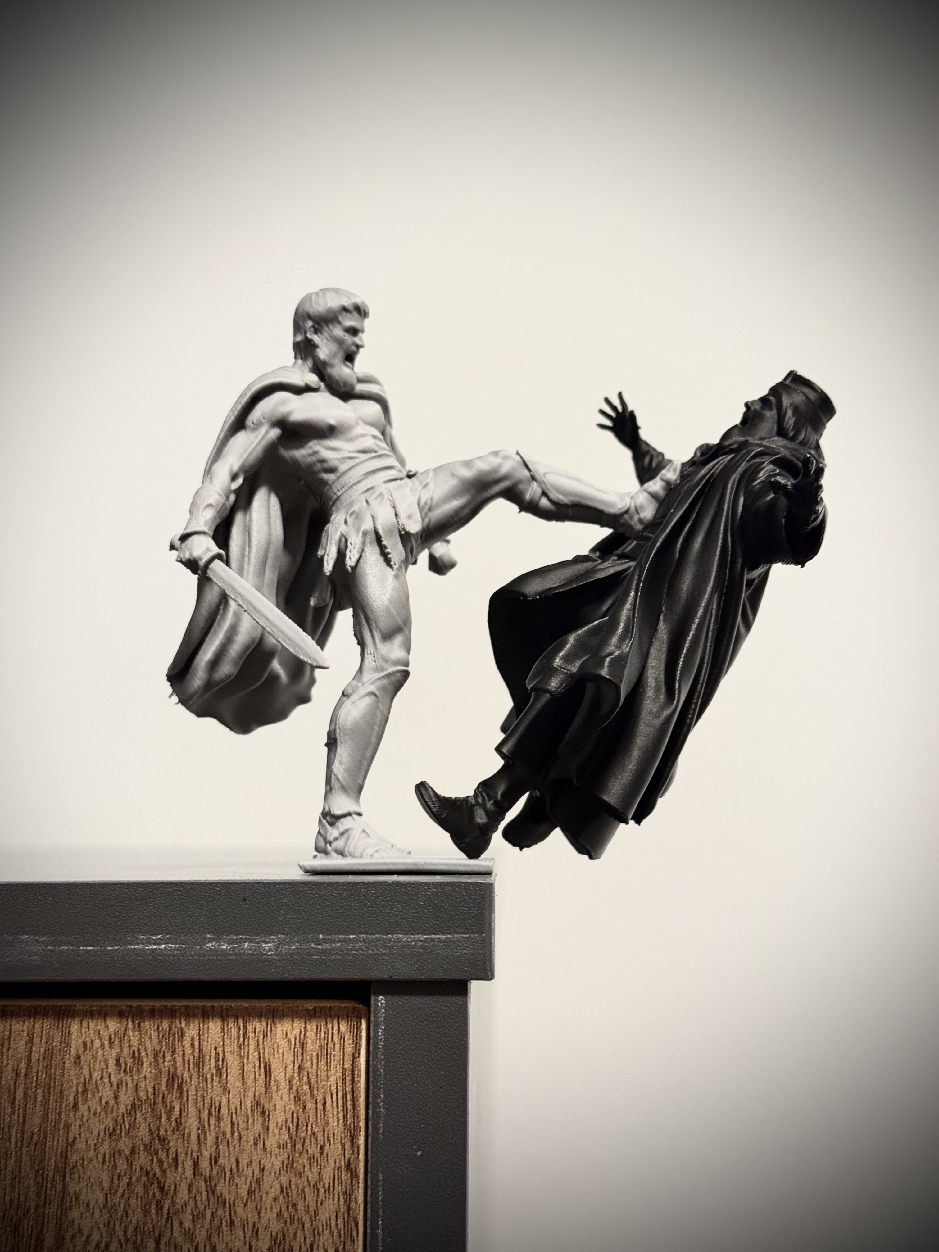 This is Sparta! -King Leonidas Kick Edge Display! - 1