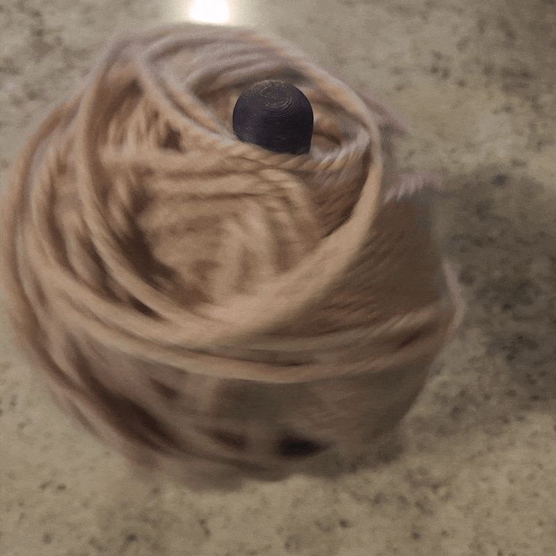 Spinning yarn holder