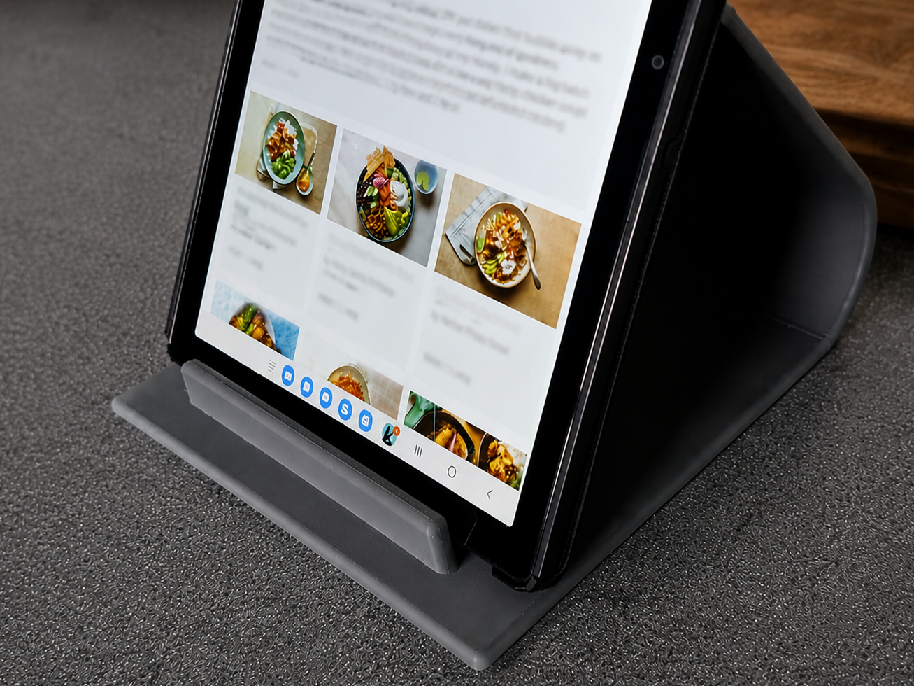 Heavy-Duty Tablet Stand – Wide Support | Kitchen