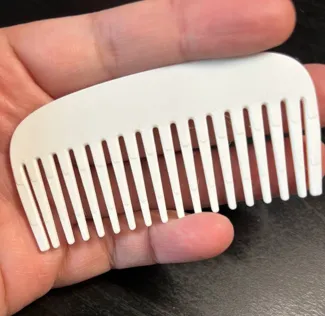 Small hair comb