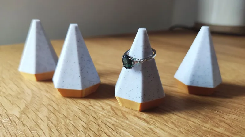 Counterside Ring Holder - Keep your rings safe!
