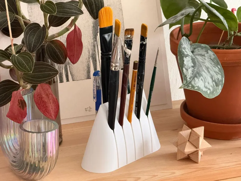 Brush & Pen holder in vase mode