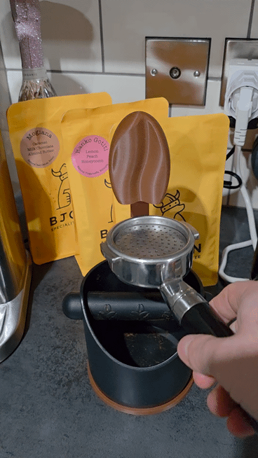 Coffee Puck Screen Magnetic Retainer