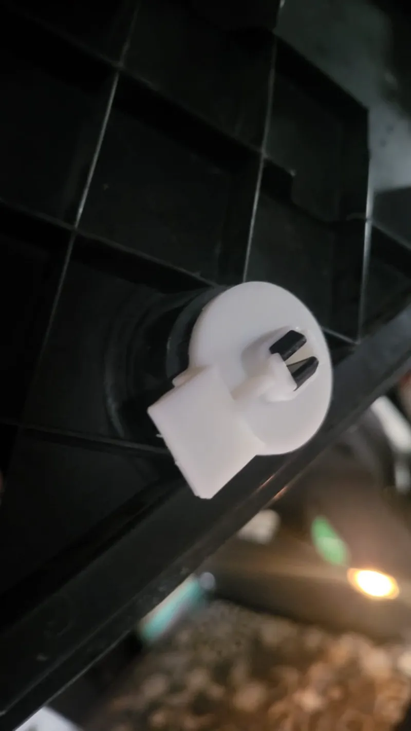 Volkswagen Touran Booth Clip 