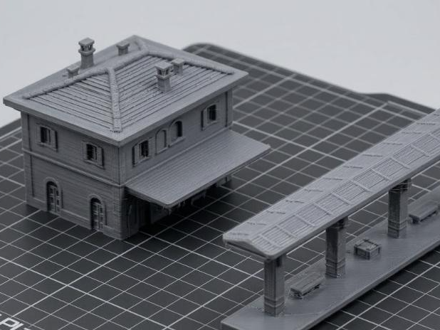 Italian Style N-Scale Railway Station & Platform