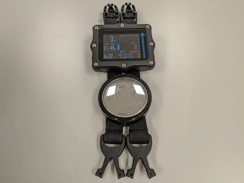 Scuba Diving Wrist Mirror Mount Shearwater Perdix