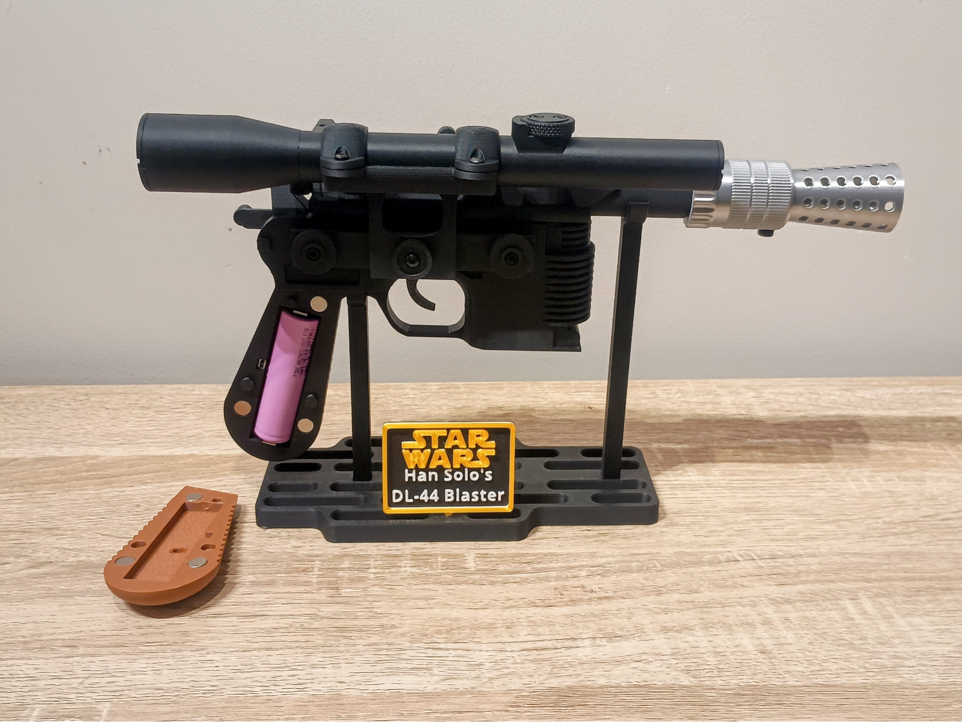 Star Wars ANH DL-44 Blaster with Lights & Sounds