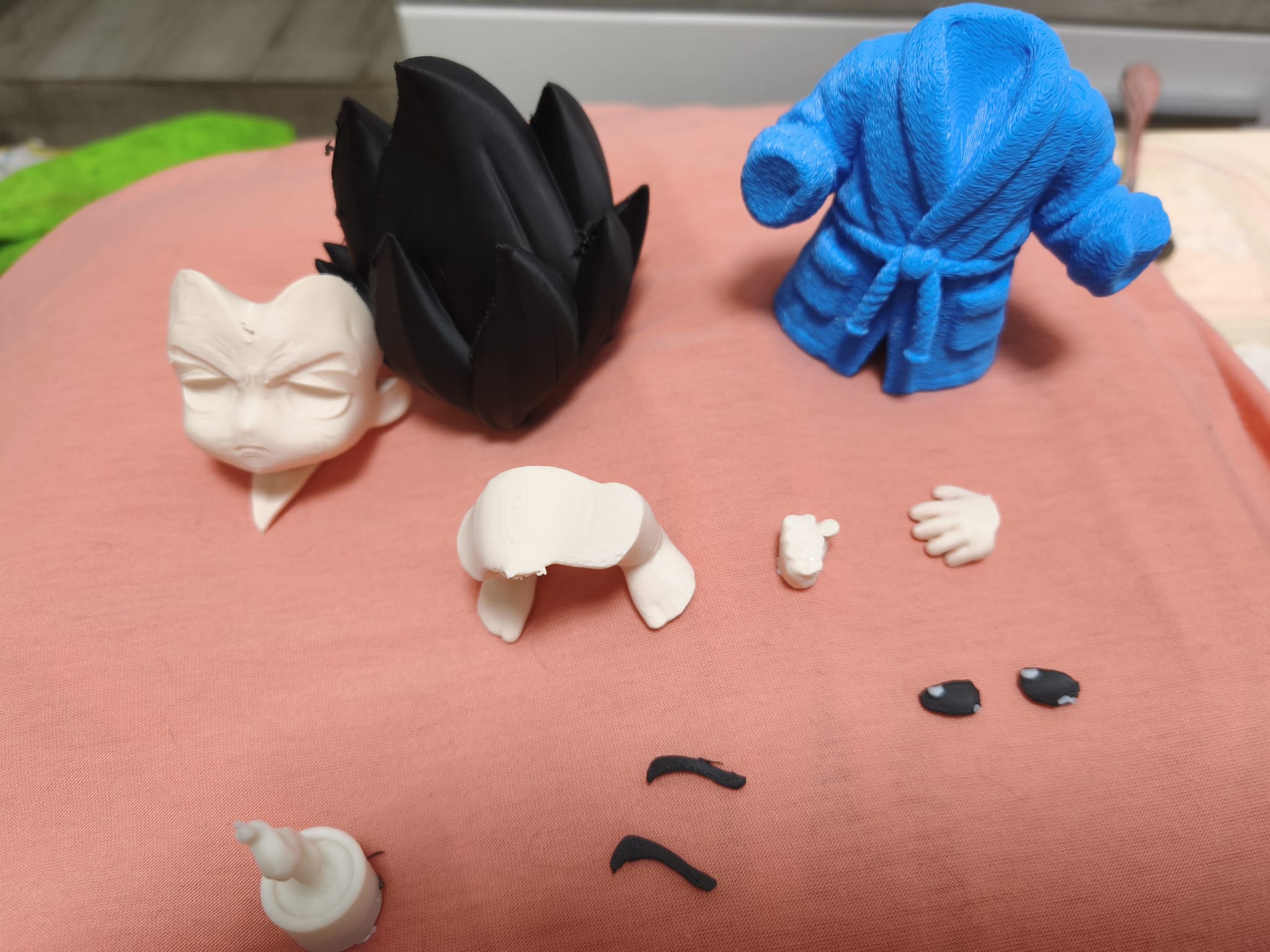 Accesorio para impresora 3D: VEGETA NECESITA UN CAFE, NO AMS ,MULTIPARTE — vista de referencia 3