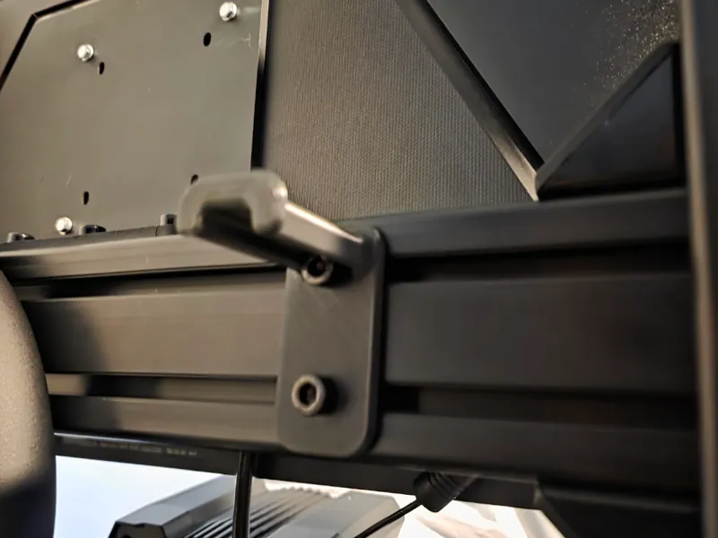 Sim Rig Hook for Headphones and Wheels