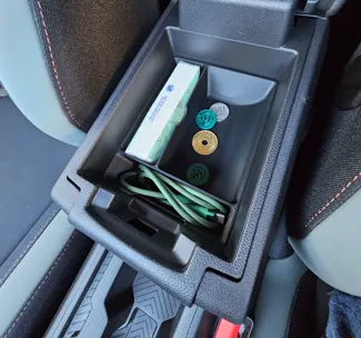 DACIA Duster 2024 Armlehne Aufbewahrungsbox