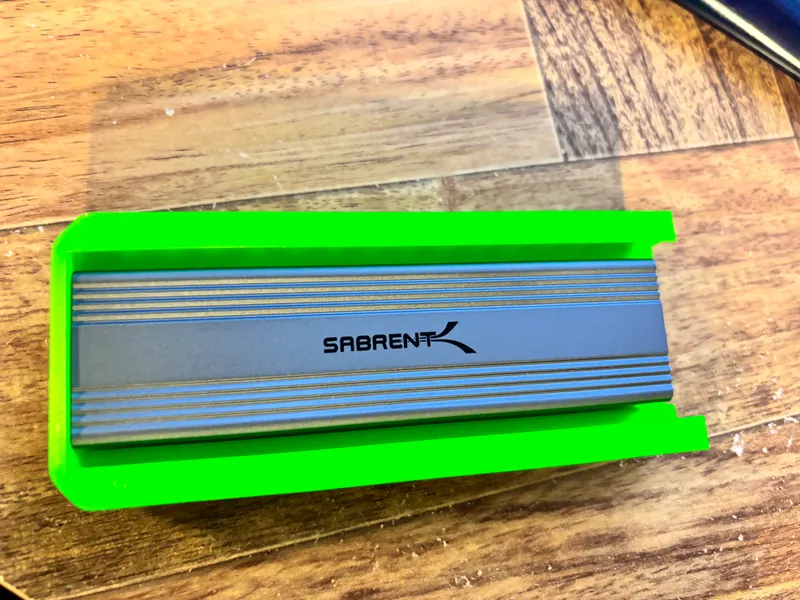 SSD Enclosure with sliding case NO SUPPORTS