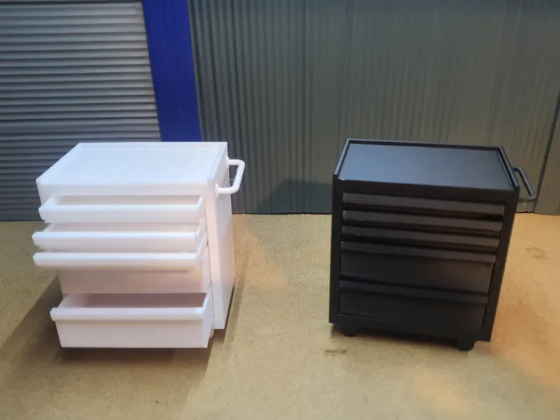 1:10 Scale Roll Cab, Tool Box, Opening Drawers
