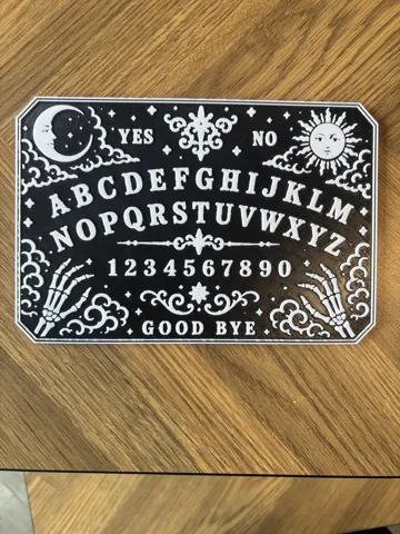 Modelo para impresión 3D: Ouija board and separate planchette — vista de referencia 4