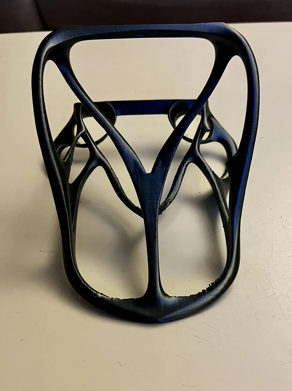 Organic Phone Stand - Free 3D Print Model - MakerWorld