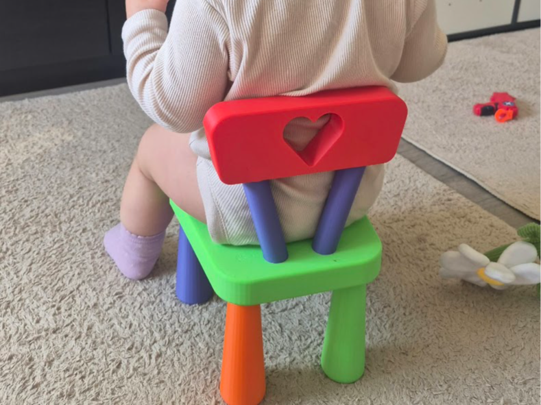 Toddler chair - 1