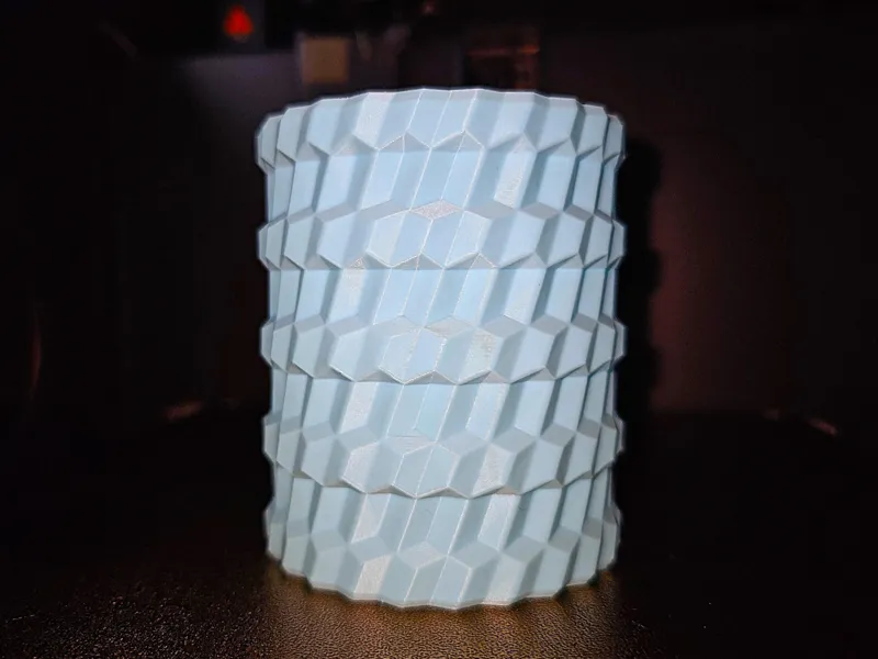 Geometry Pen Holder - Twisted version