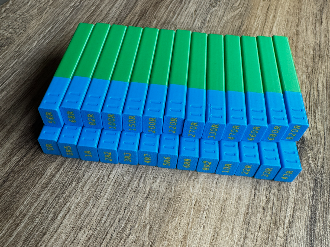 Miniatura 1 do modelo 3D Resistor Value Boxes – 30 per Box