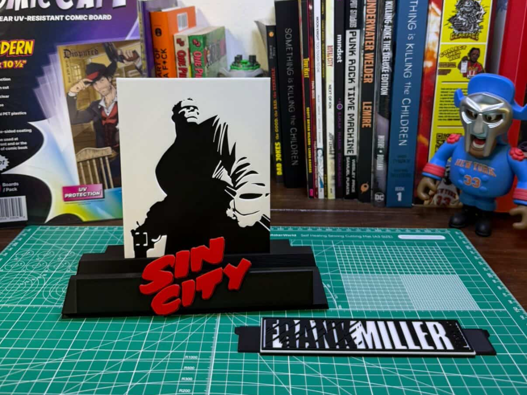 Frank Miller Presents - Sin City Comic Book Stand