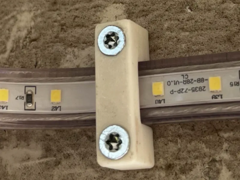 Support pour bandes LED étanches